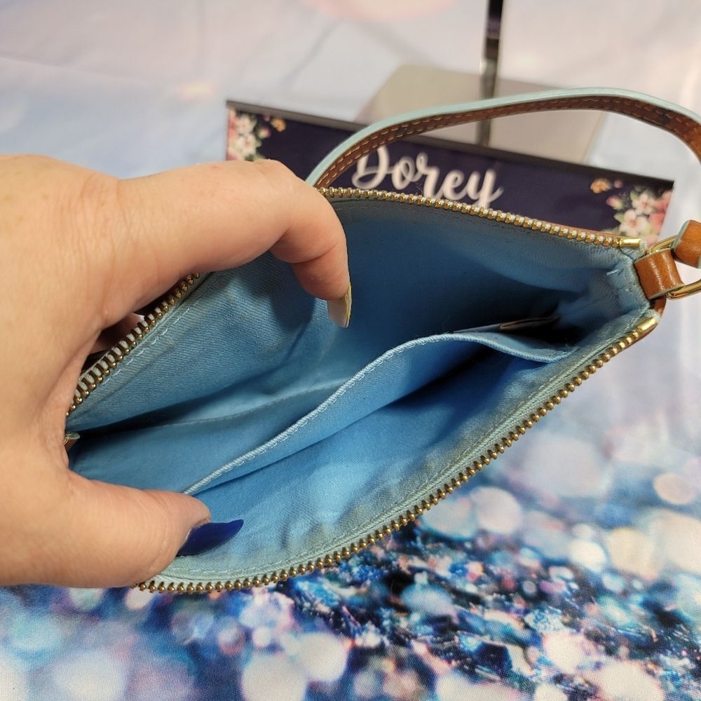 Disney Dooney & Bourke Out to Sea Wristlet / Pouch Authentic - Picture 7 of 15